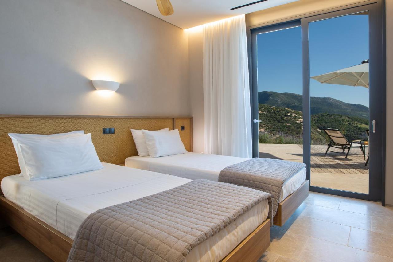 Blooms Of Sivota Bay - Luxury Villas With Private Heated Pool المظهر الخارجي الصورة