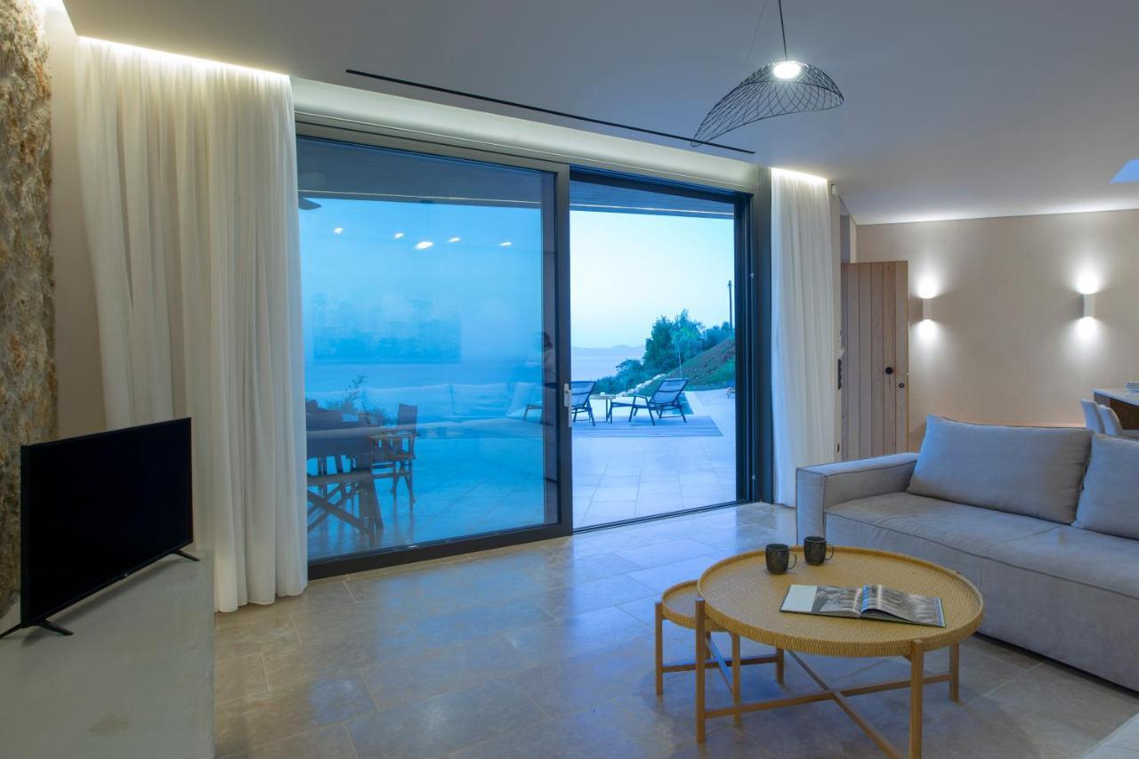 Blooms Of Sivota Bay - Luxury Villas With Private Heated Pool المظهر الخارجي الصورة